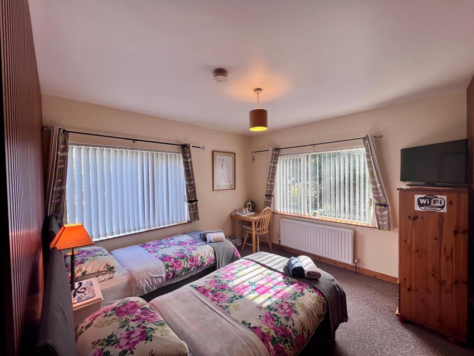 Ashfield Bed & Breakfast เบลฟาสต์ ภายนอก รูปภาพ